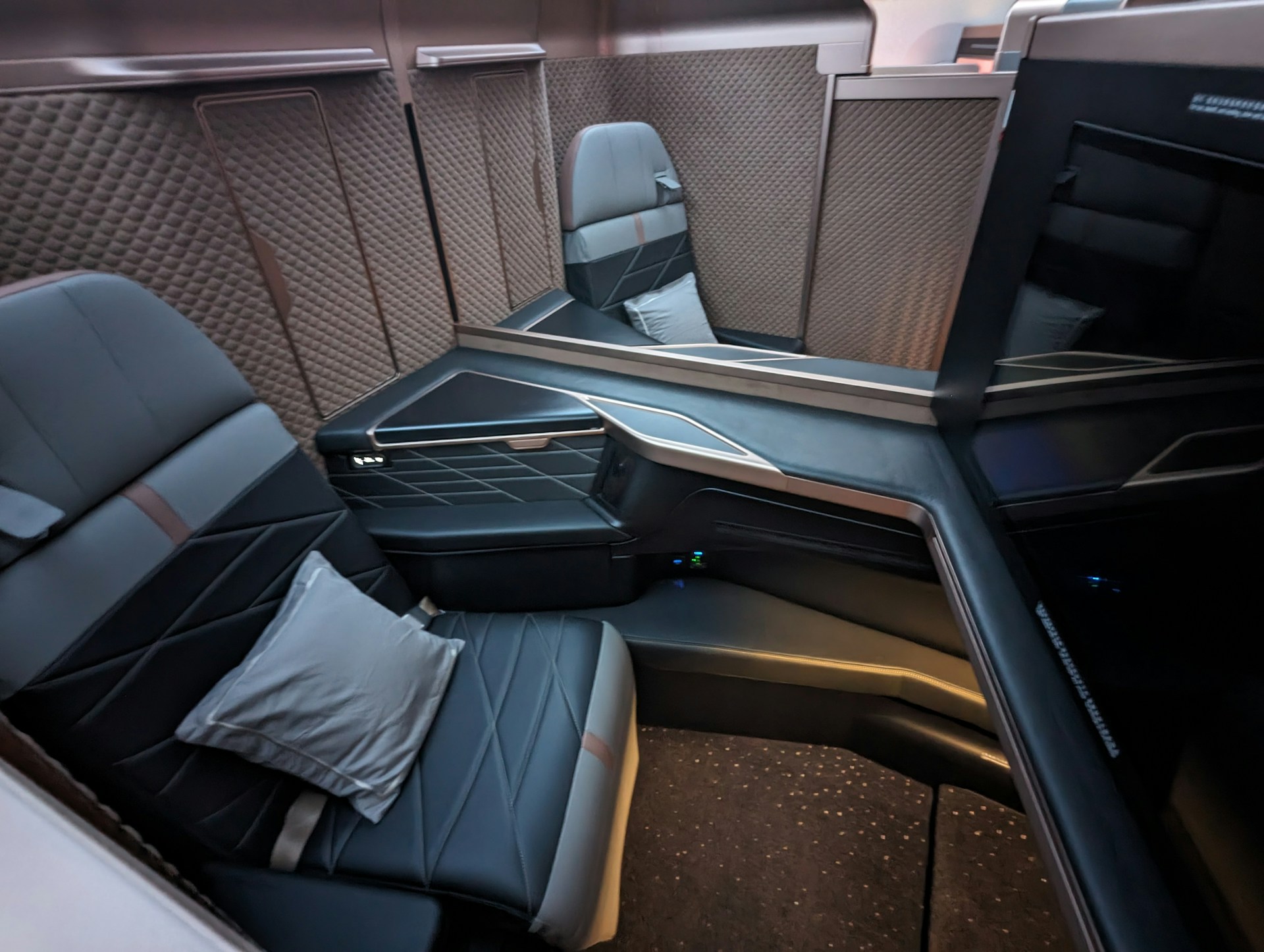 How to Book Emirates Business Class With Points